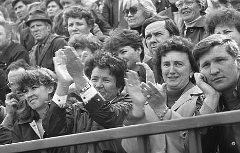 Митинг на Динамо 1988 года. Одобряем!