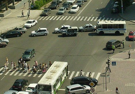 Неспешная процессия завершается