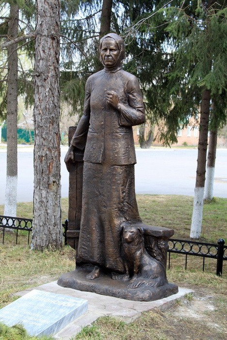Памятник Солдатской Матери в р.п. Саргатское