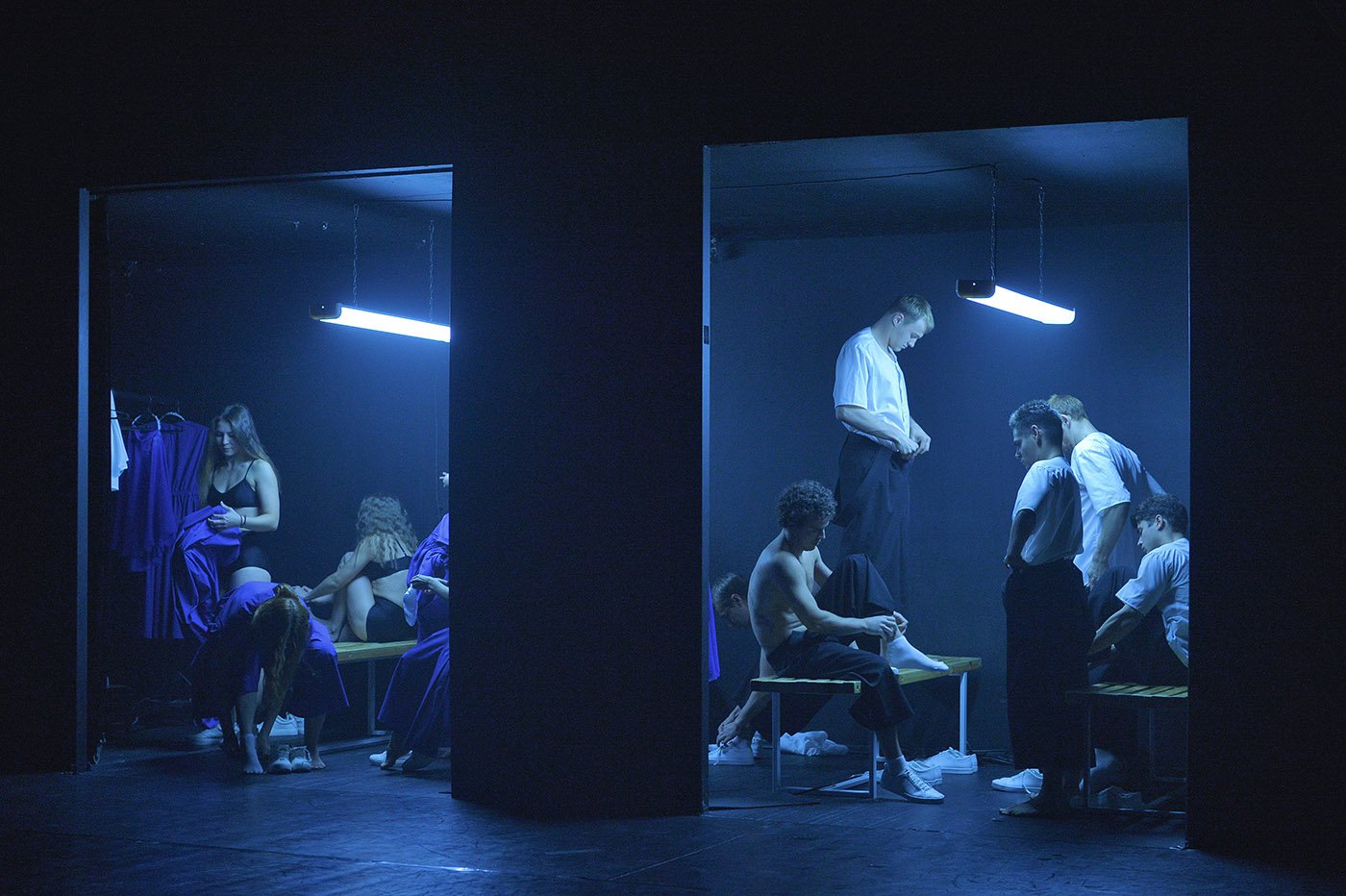 Сцена из спектакля Омского драмтеатра «Синяя борода»